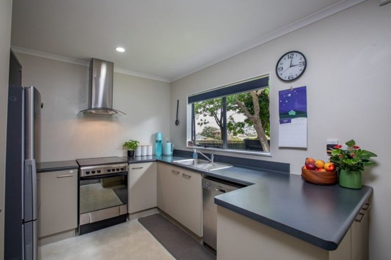 Photo of property in 2a Kapiti Crescent, Titahi Bay, Porirua, 5022