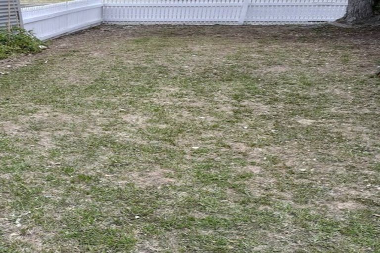 Photo of property in 18 Cornfoot Street, Castlecliff, Whanganui, 4501