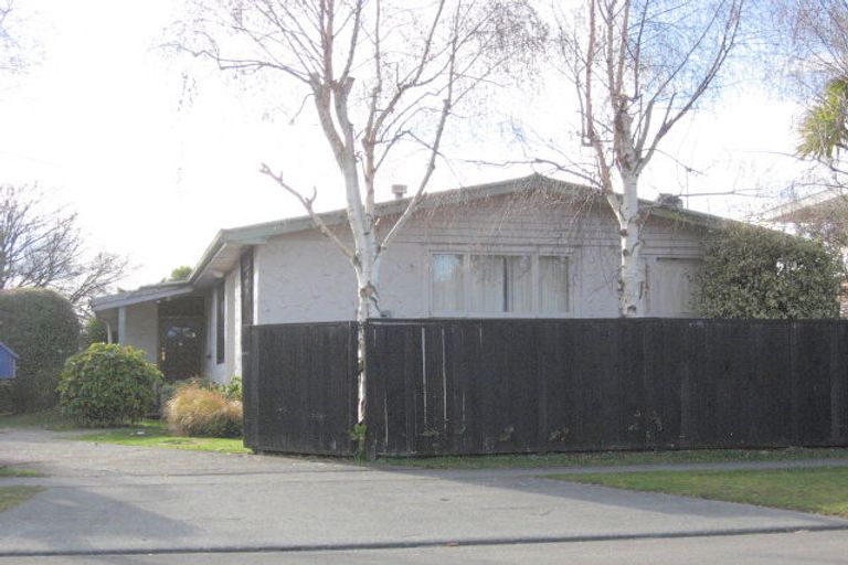 Photo of property in 16 Pompolona Street, Te Anau, 9600