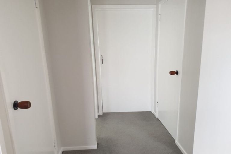 Photo of property in 32b Edgewater Parade, Waiuku, 2123