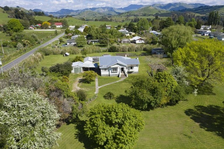 Photo of property in 1 Hetata Street, Whatatutu, Te Karaka, 4094