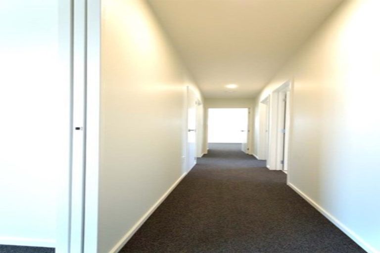 Photo of property in 10 Keeper Close, Woodend, 7610