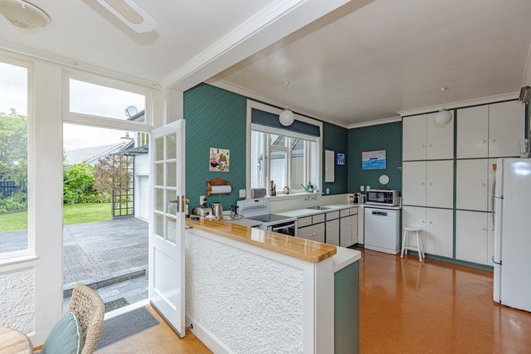 Photo of property in 32 Brassey Road, Saint Johns Hill, Whanganui, 4500