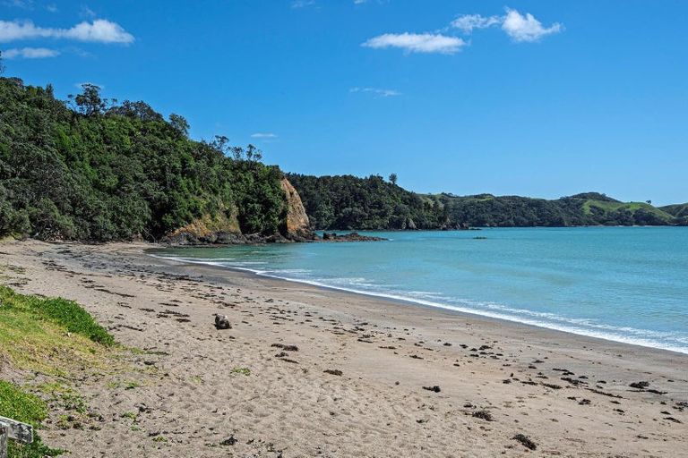 Photo of property in 59 Owai Avenue, Helena Bay, Hikurangi, 0184