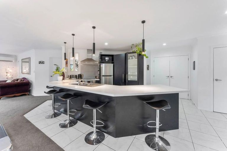 Photo of property in 13 Frankie Stevens Place, Riverstone Terraces, Upper Hutt, 5018