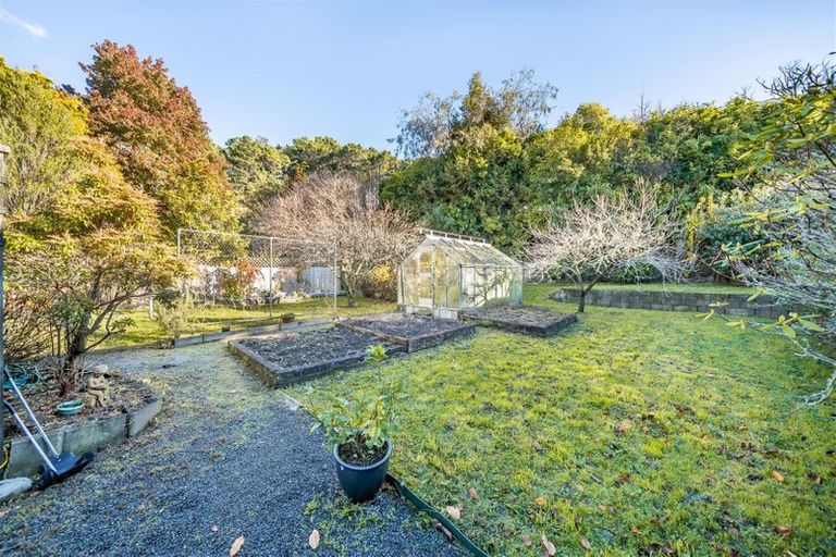 Photo of property in 86 Pinehaven Road, Pinehaven, Upper Hutt, 5019