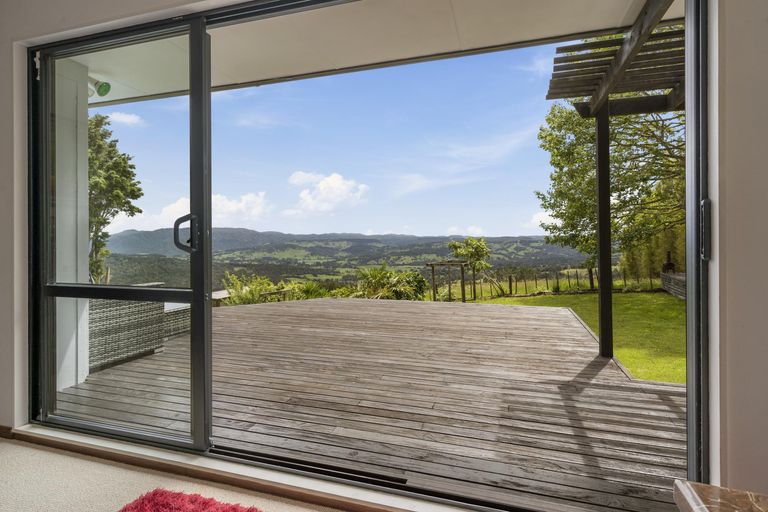 Photo of property in 330 Horeke Road, Okaihau, 0475