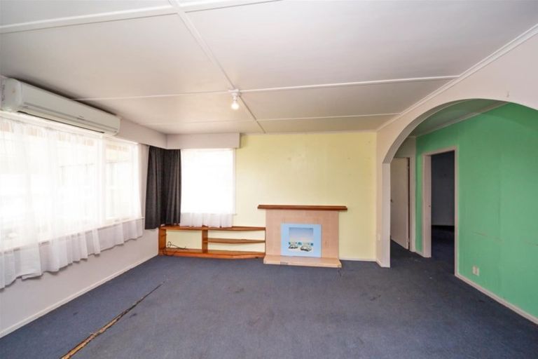 Photo of property in 2 Denby Road, Hawera, 4610