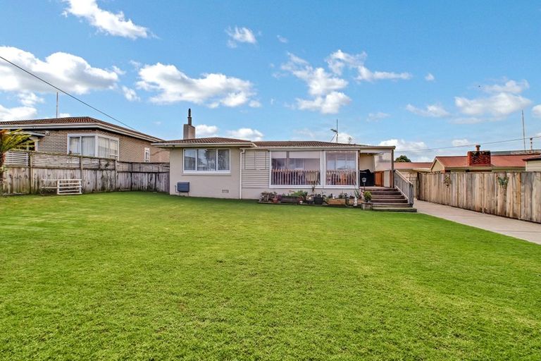 Photo of property in 21 Hamlin Road, Mount Wellington, Auckland, 1060