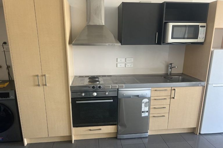 Photo of property in Twin Towers, 809/17 Putney Way, Manukau, Auckland, 2104