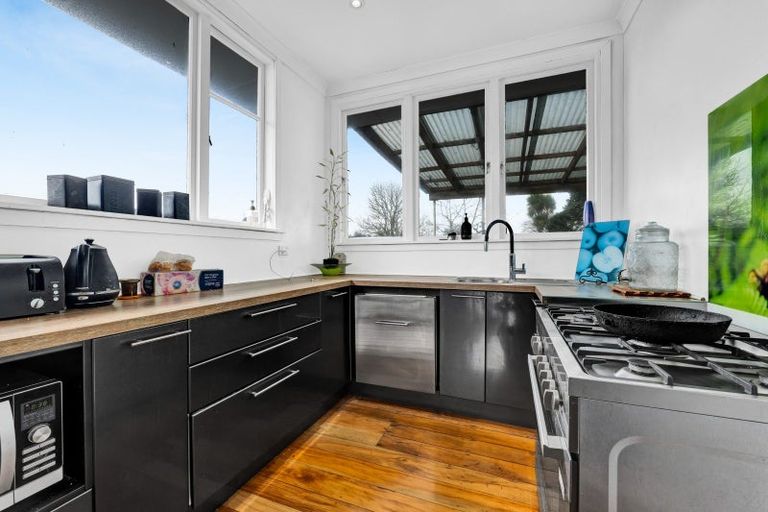 Photo of property in 31 Tayler Street, Eltham, 4322