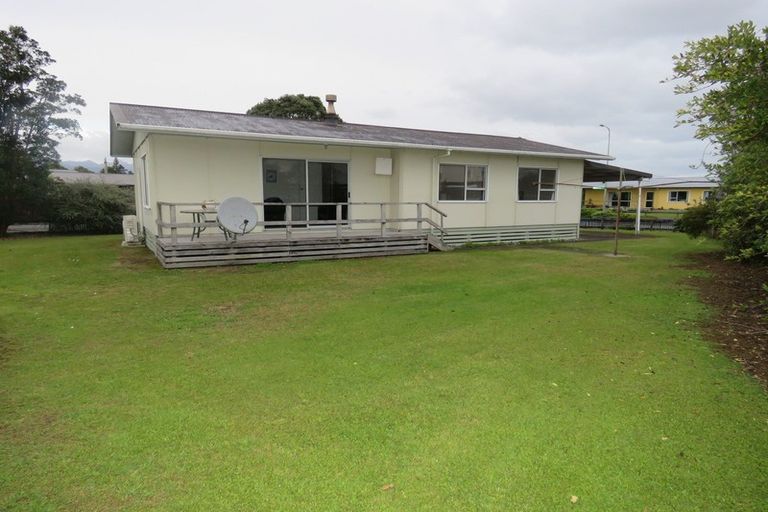 Photo of property in 15 Martin Place, Carters Beach, Westport, 7825