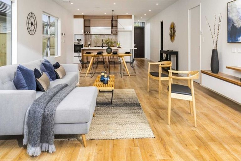 Photo of property in 60 Schoolside Road, Kumeu, 0810