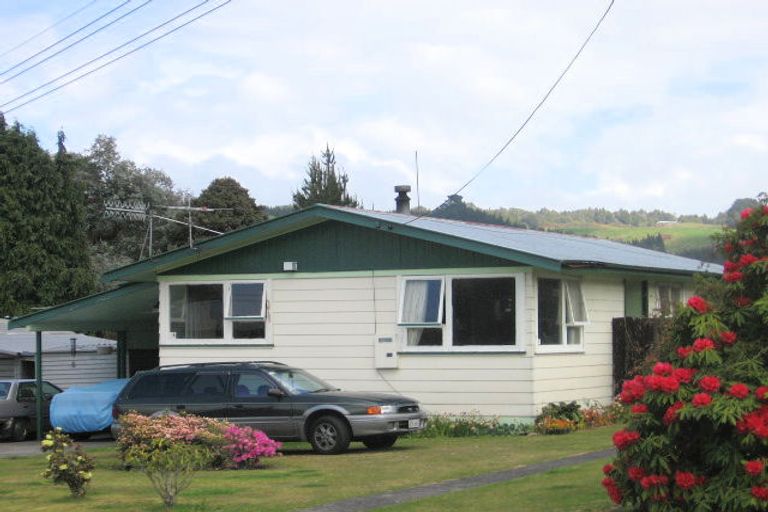 Photo of property in 15 Bay Grove, Pukehangi, Rotorua, 3015