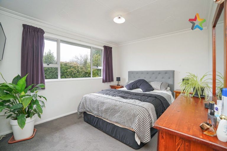 Photo of property in 10 Burns Street, Kew, Invercargill, 9812