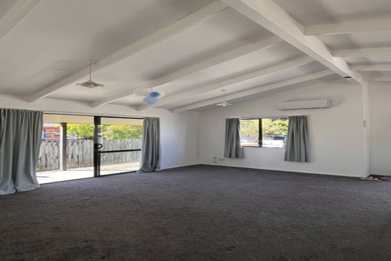Photo of property in 24 Freda Place, Favona, Auckland, 2024
