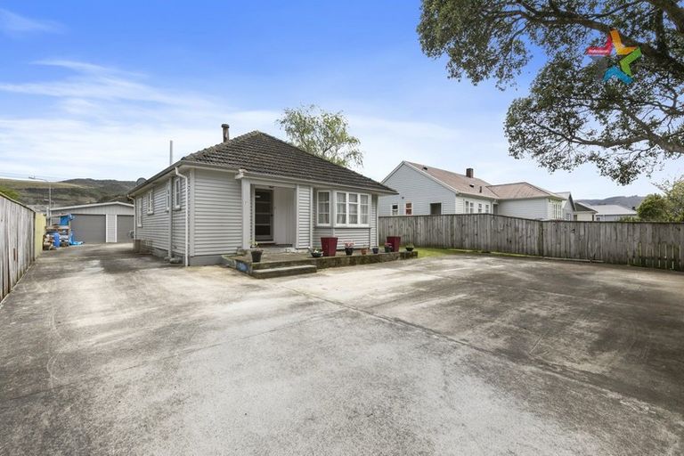Photo of property in 31 Petherick Street, Taita, Lower Hutt, 5011