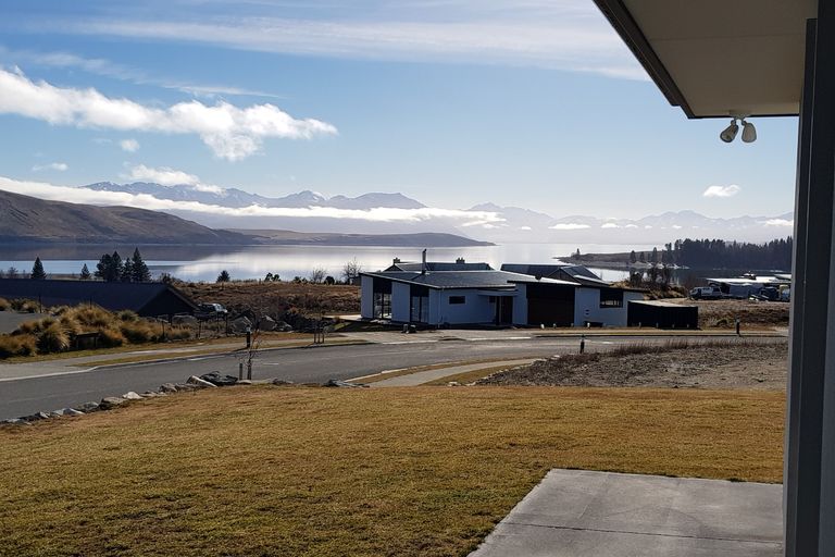 Photo of property in 19 Mistake Drive, Lake Tekapo, 7999