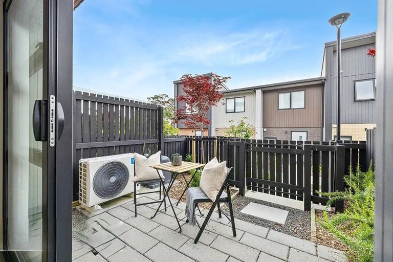 Photo of property in 3/476 West Coast Road, Glen Eden, Auckland, 0602