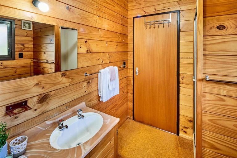 Photo of property in 6 Park Avenue, Waikanae, 5036