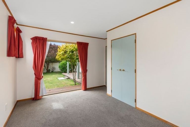 Photo of property in 14b Realm Drive, Paraparaumu, 5032