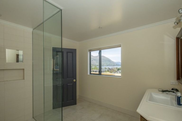 Photo of property in 65 Warren Street, Wanaka, 9305