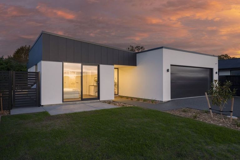 Photo of property in 28 Bastings Street, Kaiapoi, 7630