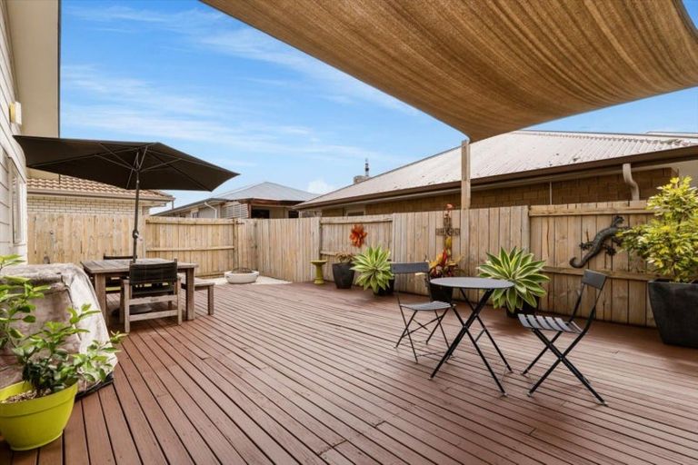 Photo of property in 13 Macloughlin Drive, Te Puke, 3119