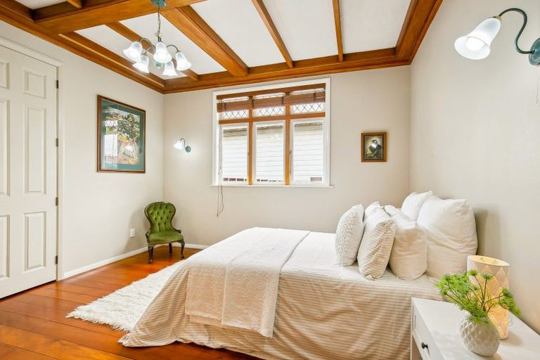 Photo of property in 43 Darlington Road, Miramar, Wellington, 6022