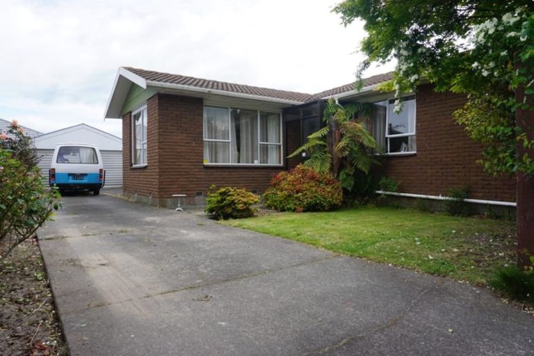 Photo of property in 79 Waratah Street, Avondale, Christchurch, 8061