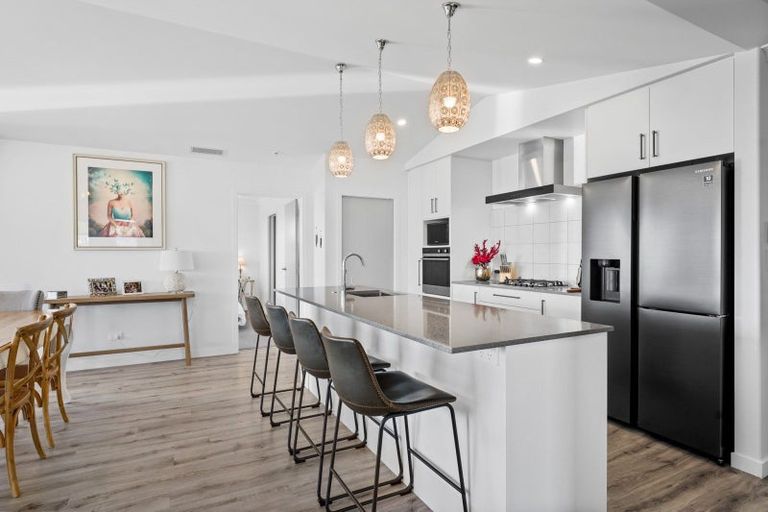 Photo of property in 4 Herring Place, Omokoroa, 3114