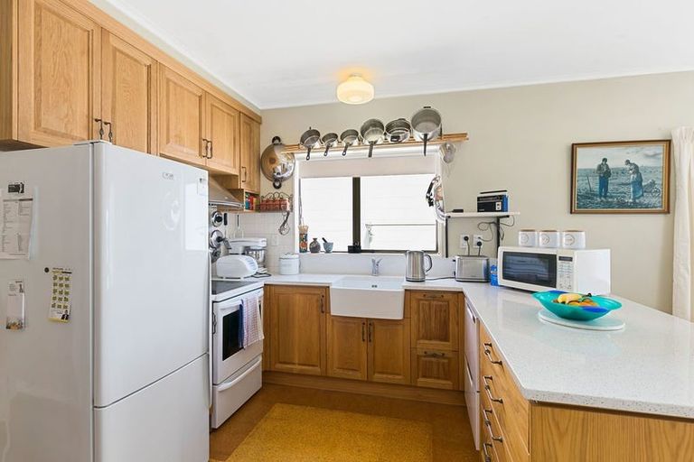 Photo of property in 10 Houston Grove, Miramar, Wellington, 6022