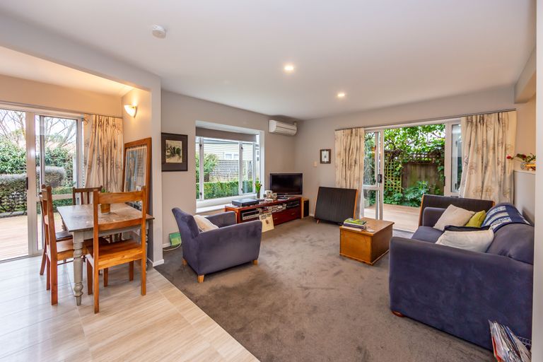 Photo of property in 10a Medway Street, Richmond, Christchurch, 8013