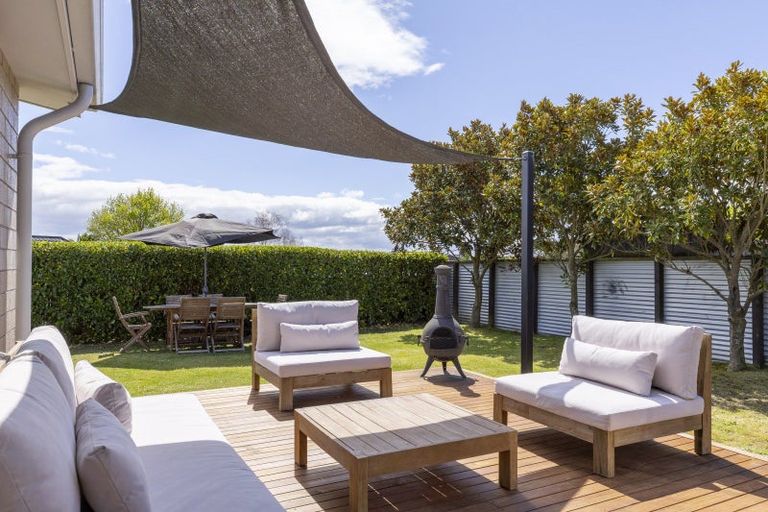 Photo of property in 15 Windsor Street, Richmond Heights, Taupo, 3330