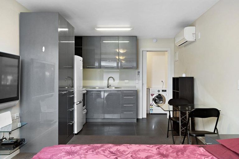 Photo of property in 18b Sainsbury Road, Fernhill, Queenstown, 9300