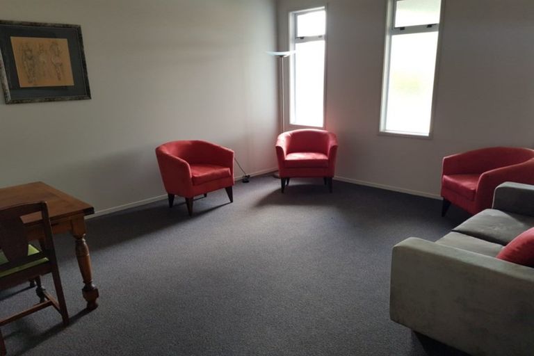 Photo of property in 373 Broadway, Stratford, 4332