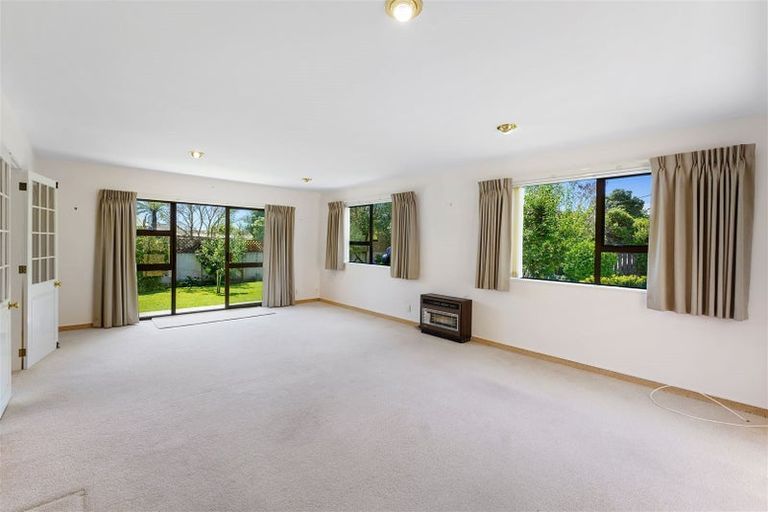 Photo of property in 34 Oriwa Crescent, Otaki, 5512