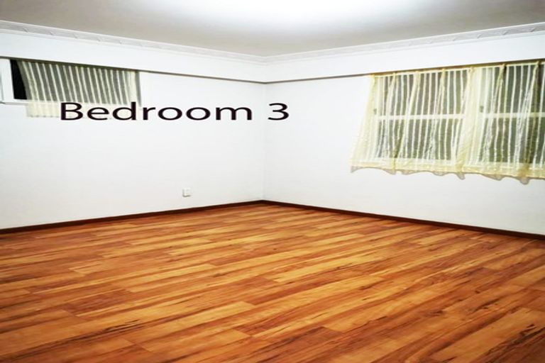 Photo of property in 24 Ted William Street, New Windsor, Auckland, 0600