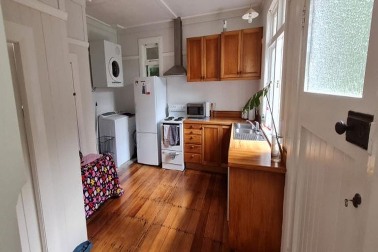 Photo of property in 29 Curtis Street, Karori, Wellington, 6012