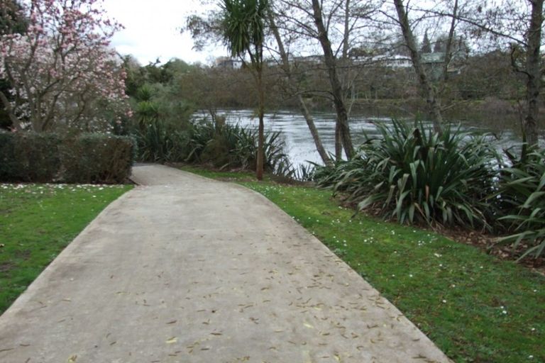 Photo of property in 30 Riverview Terrace, Fairfield, Hamilton, 3214