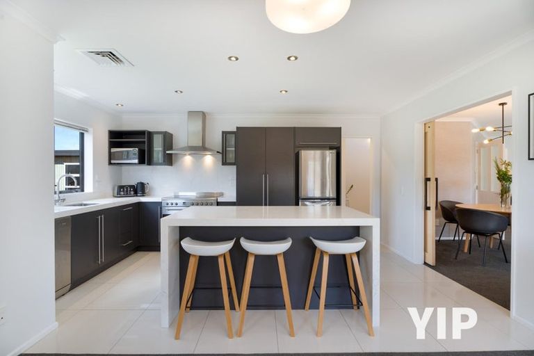 Photo of property in 59 Te Puia Drive, Aotea, Porirua, 5024