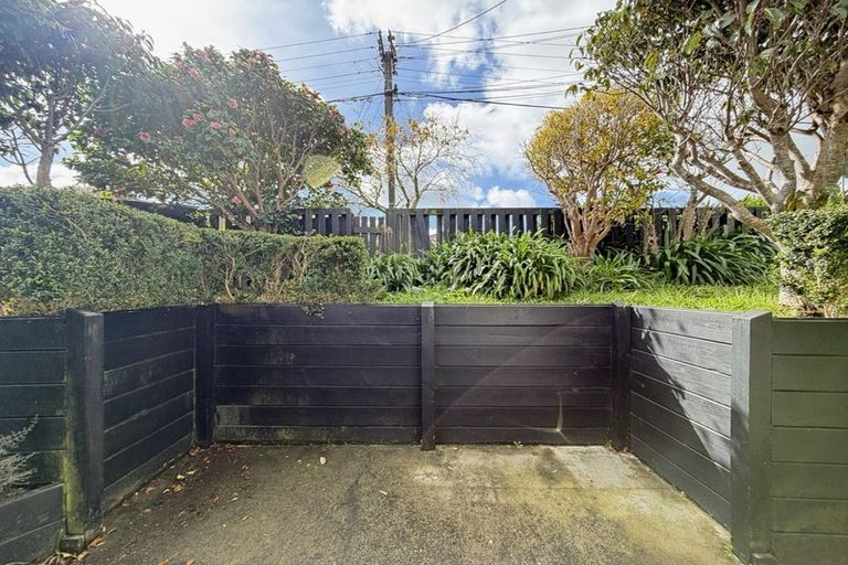 Photo of property in 1/29 Parkvale Road, Karori, Wellington, 6012