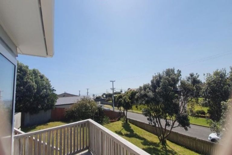 Photo of property in 4 Waitote Street, Castlecliff, Whanganui, 4501