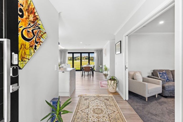 Photo of property in 230 Valley Views, Fitzherbert, Palmerston North, 4472