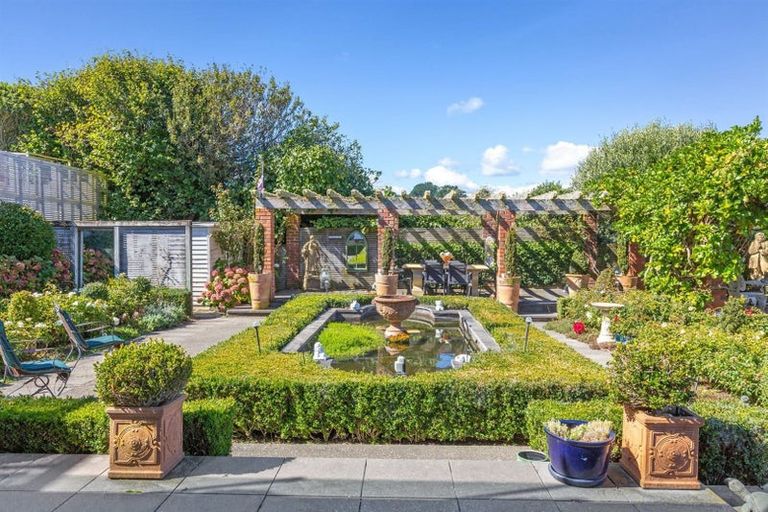 Photo of property in 26 Ogilvy Terrace, Plimmerton, Porirua, 5026