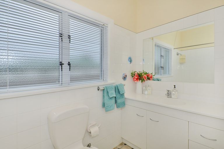 Photo of property in 24 Anzac Road, Morningside, Whangarei, 0110