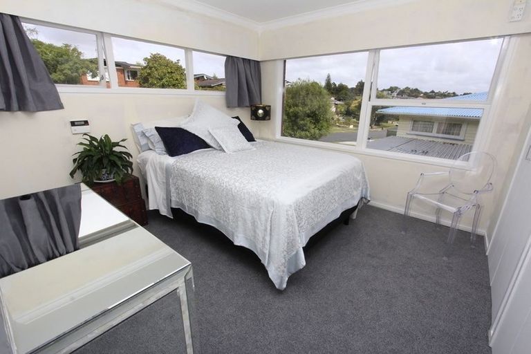 Photo of property in 26 Jade Avenue, Pakuranga Heights, Auckland, 2010