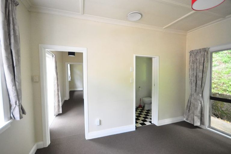 Photo of property in 66 Holloway Road, Aro Valley, Wellington, 6021