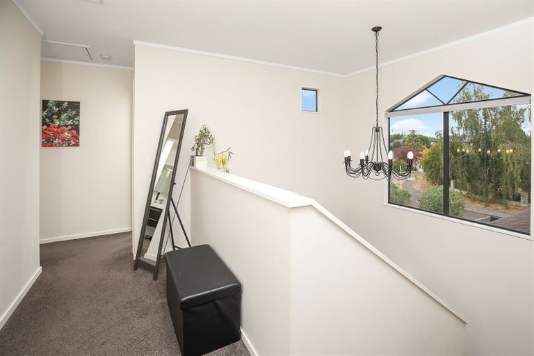 Photo of property in 35 Keswick Crescent, Huntington, Hamilton, 3210