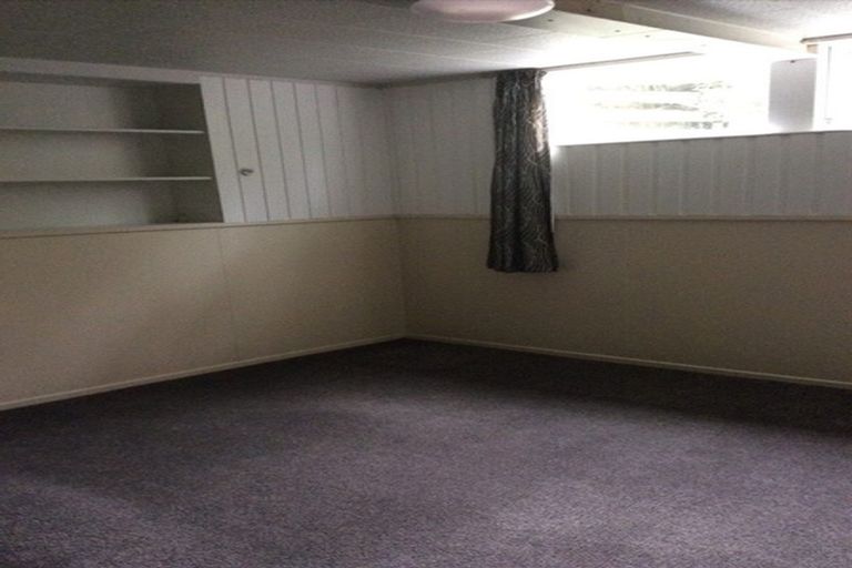 Photo of property in 13a Ribblesdale Road, Henderson, Auckland, 0612